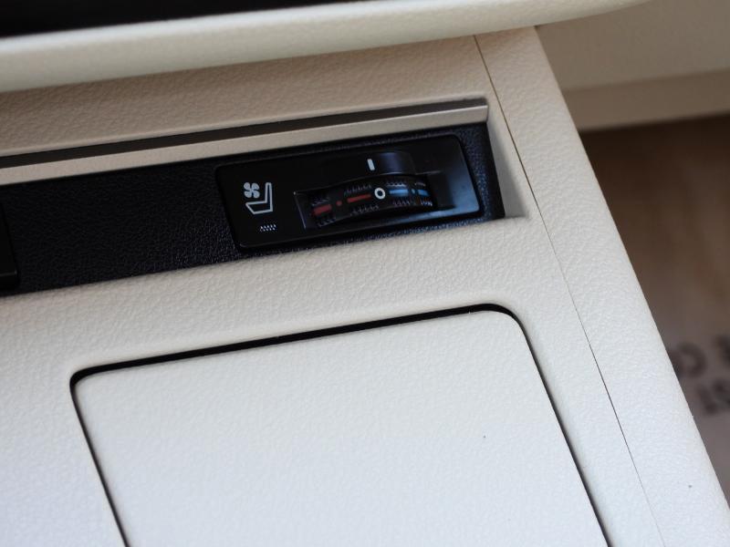 Lexus ES 350 Sedan 2013