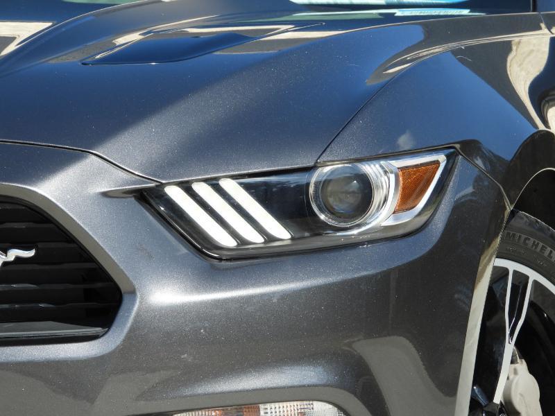 Ford Mustang GT Premium Coupe 2017