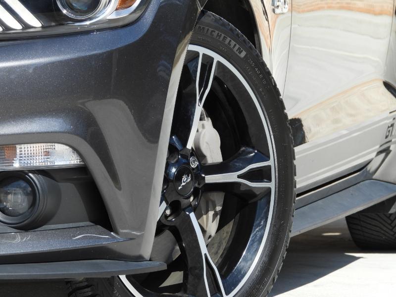 Ford Mustang GT Premium Coupe 2017