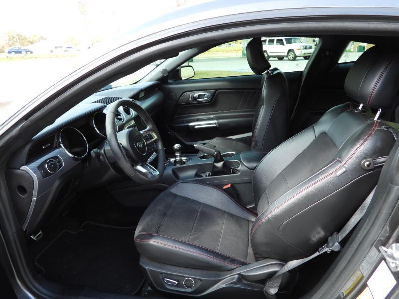 Ford Mustang GT Premium Coupe 2017