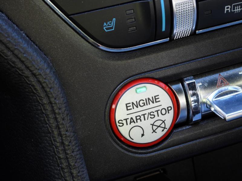 Ford Mustang GT Premium Coupe 2017