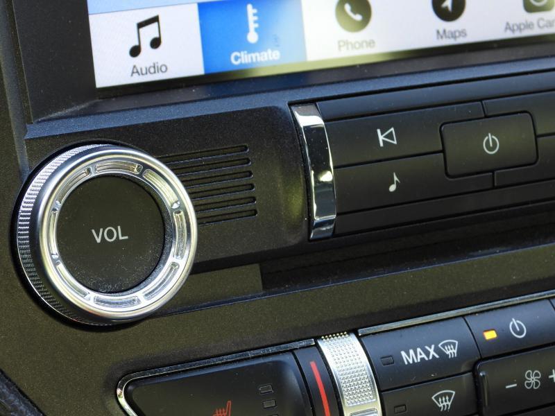 Ford Mustang GT Premium Coupe 2017