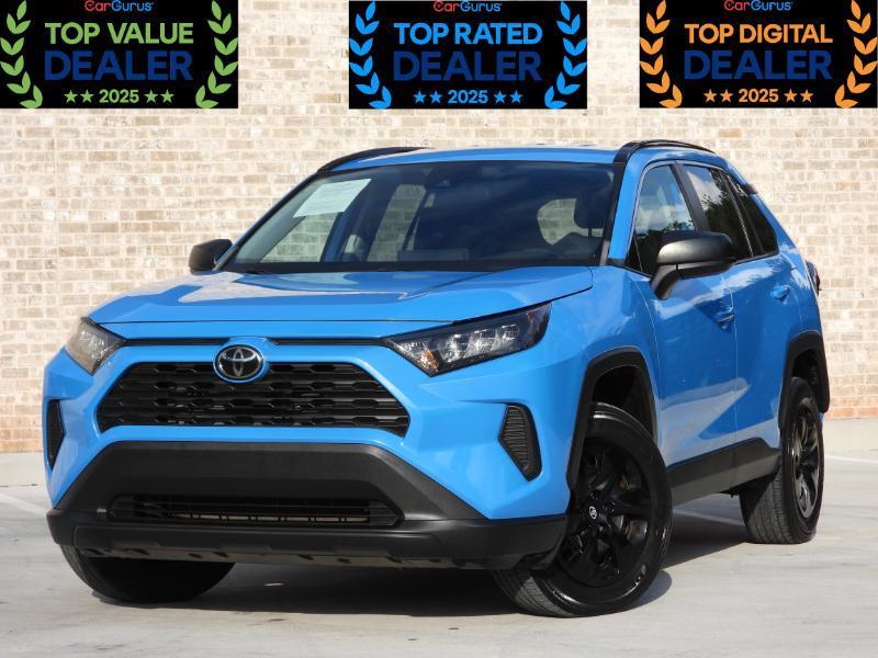 Toyota RAV4 LE 2021