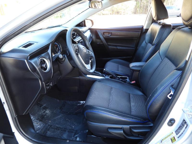 Toyota Corolla SE 4D Sedan 2017