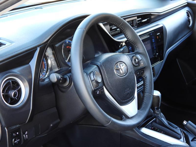 Toyota Corolla SE 4D Sedan 2017