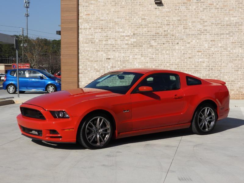 Ford Mustang GT Premium Coupe 2013