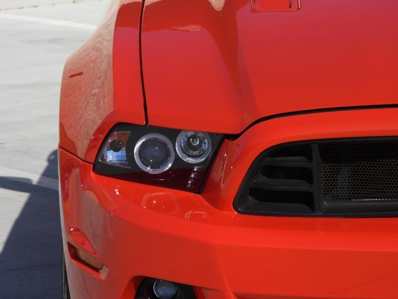 Ford Mustang GT Premium Coupe 2013