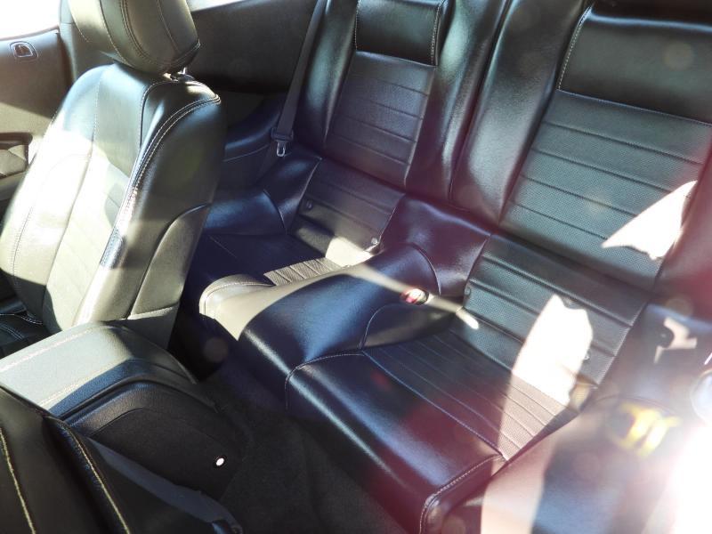 Ford Mustang GT Premium Coupe 2013