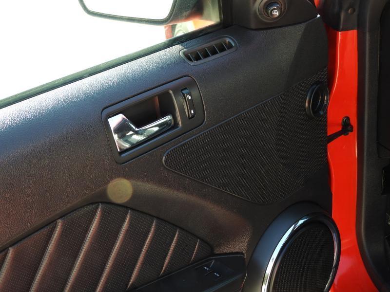 Ford Mustang GT Premium Coupe 2013