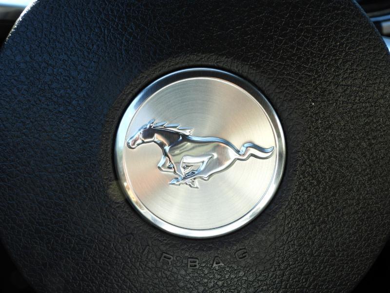 Ford Mustang GT Premium Coupe 2013