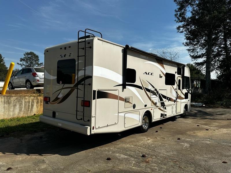 Thor Motor Coach A.C.E.  2017
