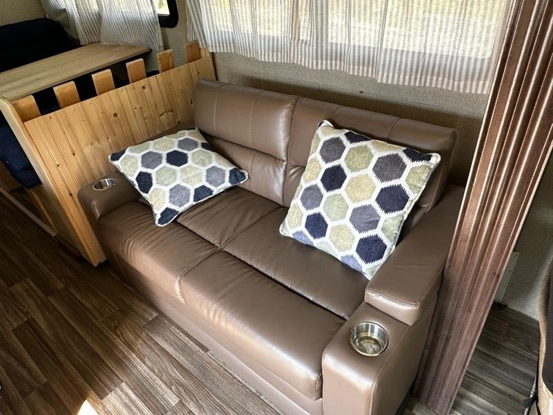 Thor Motor Coach A.C.E.  2017