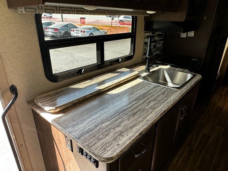 Thor Motor Coach A.C.E.  2017