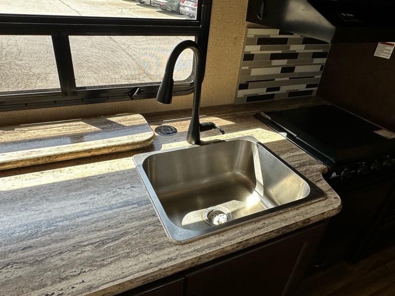 Thor Motor Coach A.C.E.  2017