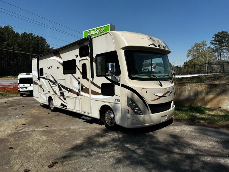 Thor Motor Coach A.C.E.  2017
