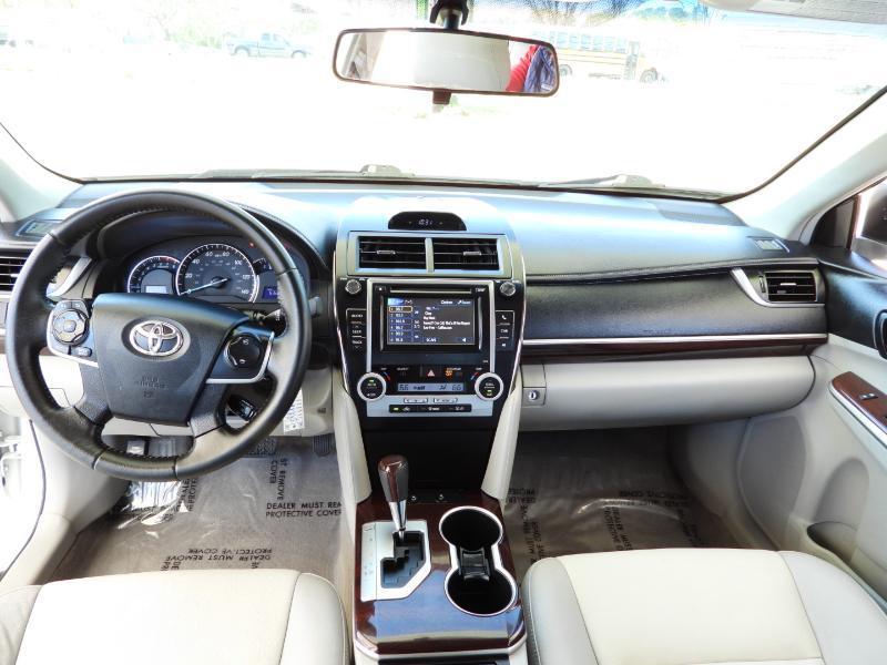 Toyota Camry XLE 2012