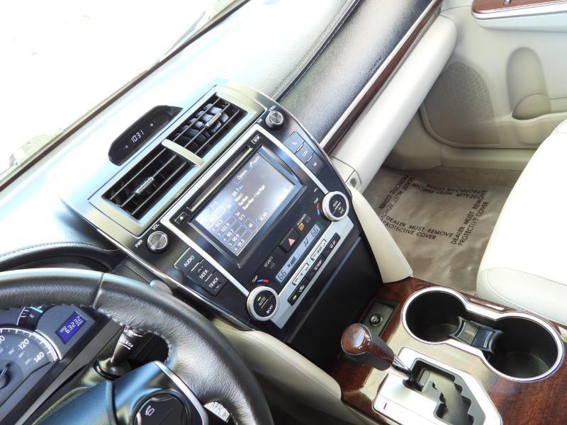 Toyota Camry XLE 2012