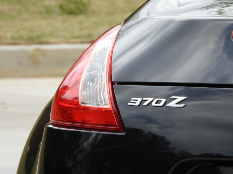 Nissan Z 370Z Coupe Touring 6MT 2017