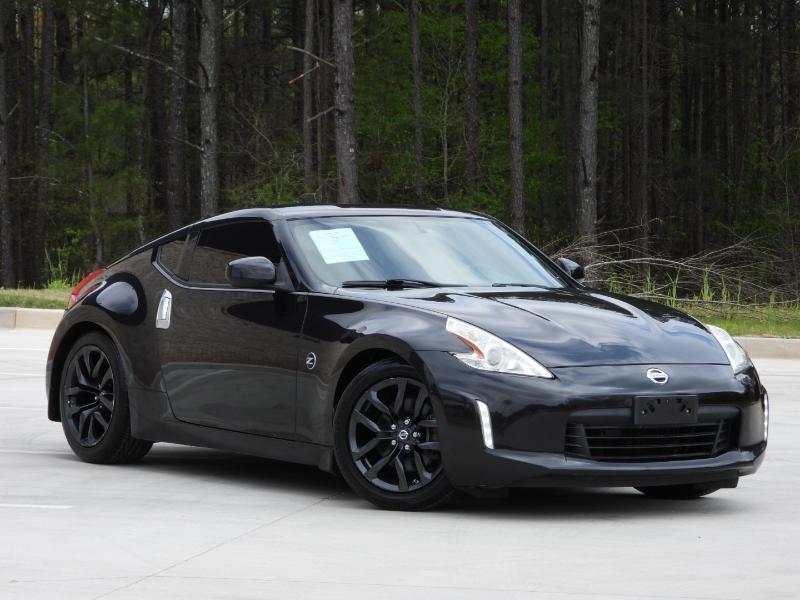 Nissan Z 370Z Coupe Touring 6MT 2017