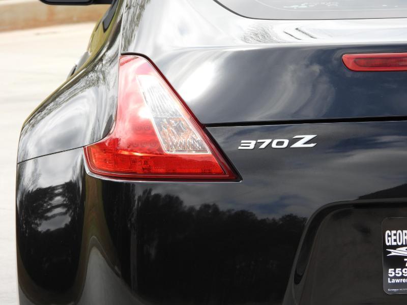 Nissan Z 370Z Coupe Touring 6MT 2017