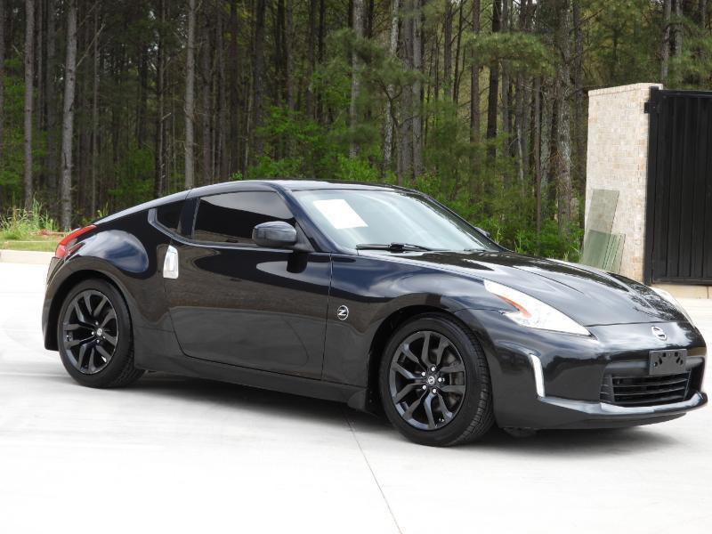 Nissan Z 370Z Coupe Touring 6MT 2017