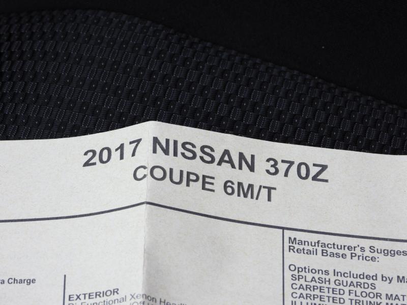 Nissan Z 370Z Coupe Touring 6MT 2017