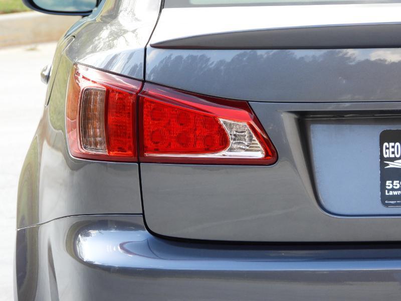 Lexus IS 250 RWD 2012
