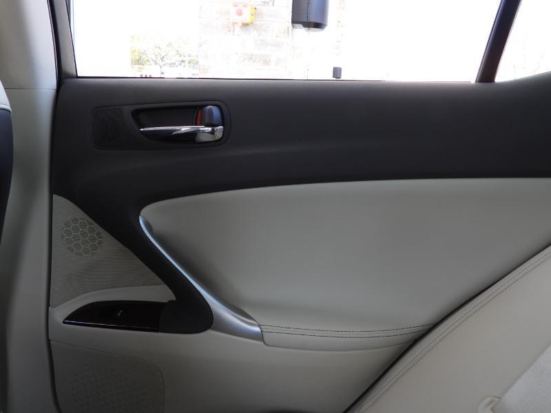 Lexus IS 250 RWD 2012