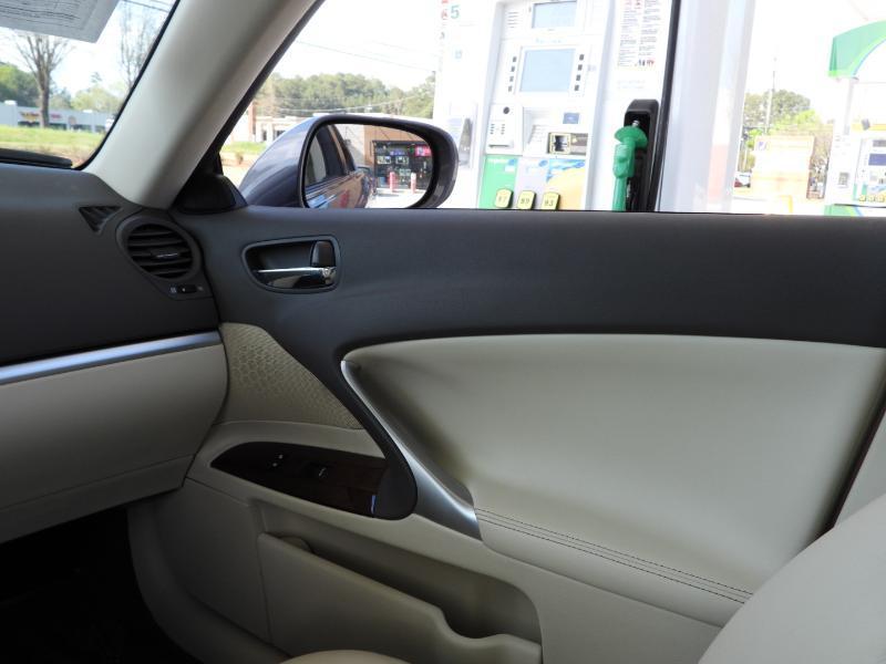 Lexus IS 250 RWD 2012