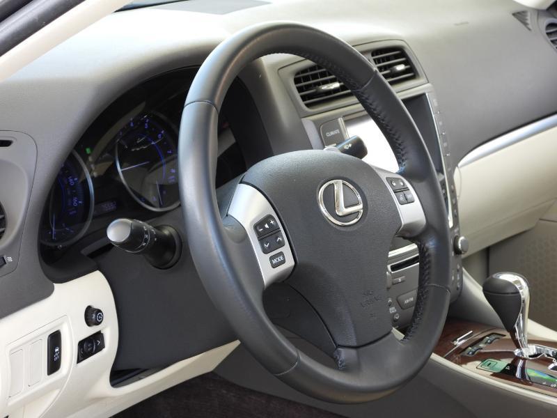 Lexus IS 250 RWD 2012