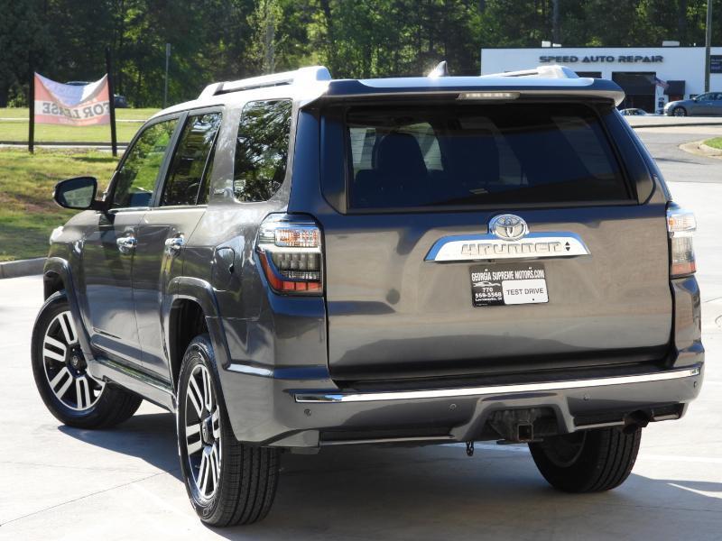 Toyota 4Runner Limited V6 2WD 2016