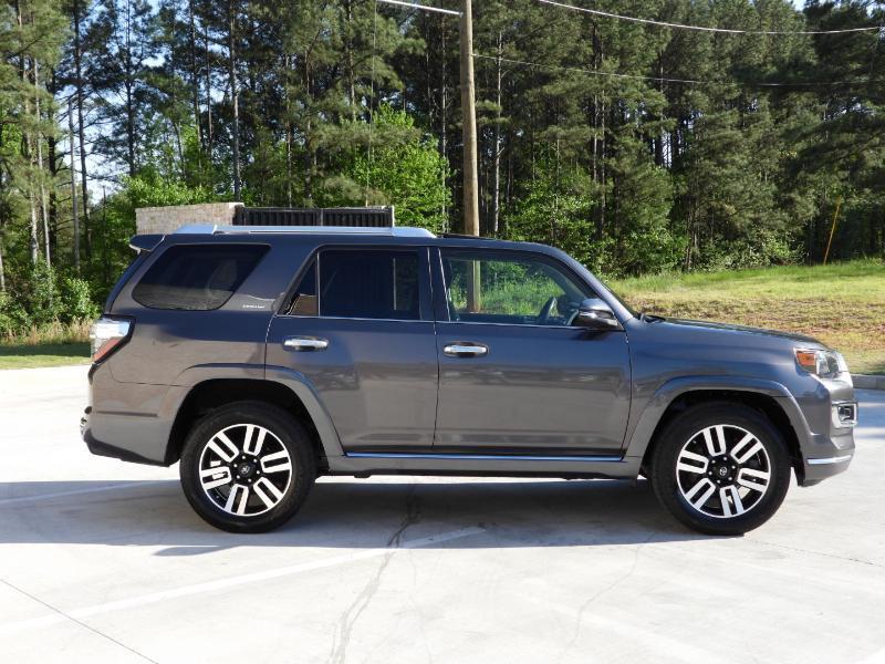 Toyota 4Runner Limited V6 2WD 2016