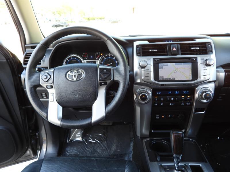 Toyota 4Runner Limited V6 2WD 2016