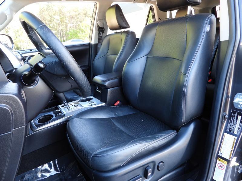 Toyota 4Runner Limited V6 2WD 2016