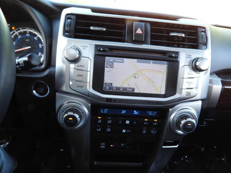 Toyota 4Runner Limited V6 2WD 2016