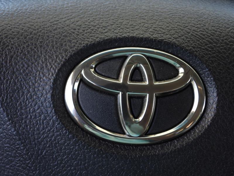 Toyota Avalon XLE Premium 2014