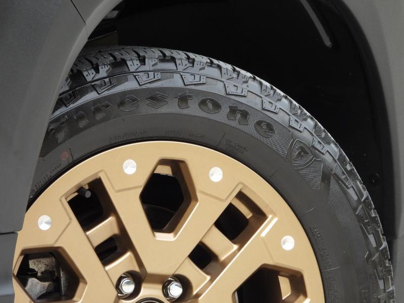 Honda Ridgeline RTL w/ Moonroof & Navigation 2023