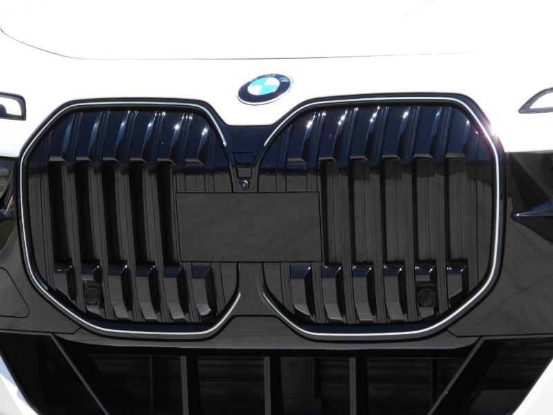 BMW 7-Series 740i 2024