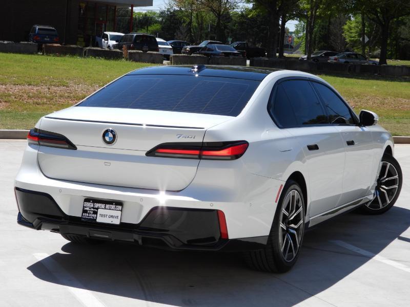 BMW 7-Series 740i 2024