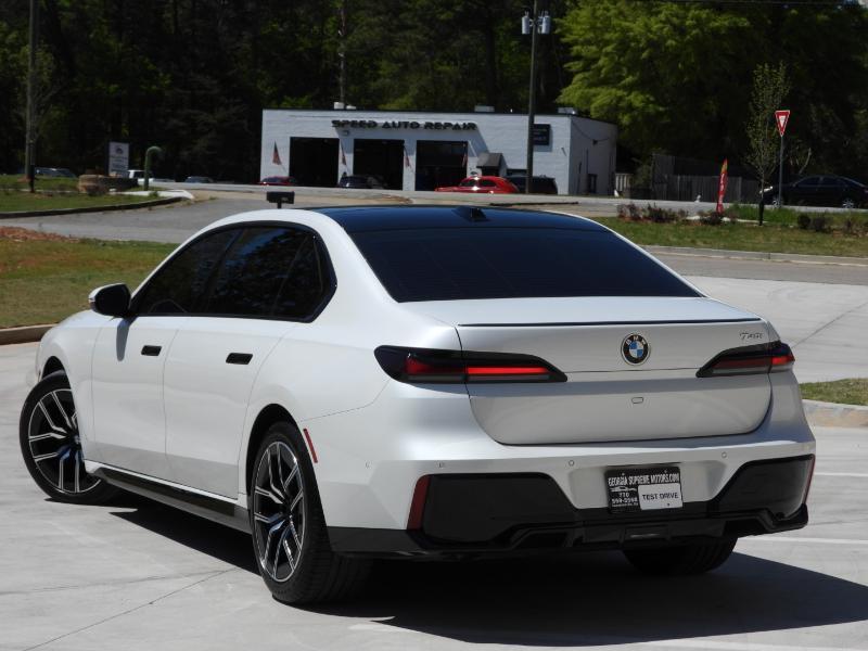 BMW 7-Series 740i 2024