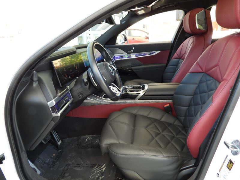 BMW 7-Series 740i 2024