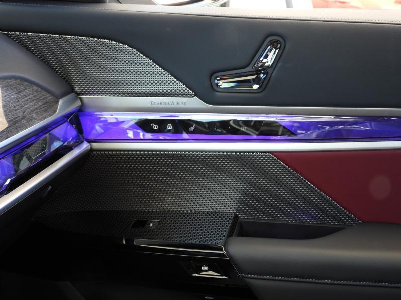 BMW 7-Series 740i 2024