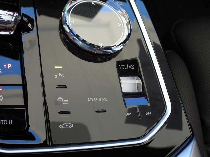 BMW 7-Series 740i 2024