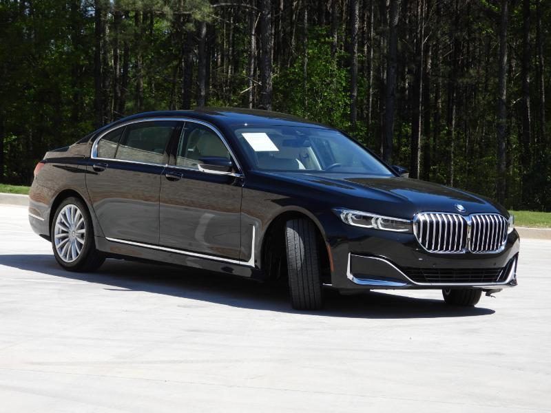 BMW 7-Series 740i 2021