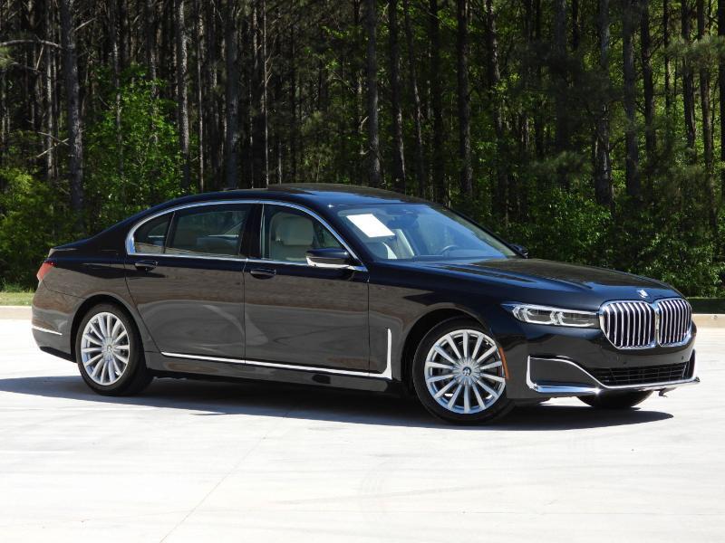 BMW 7-Series 740i 2021