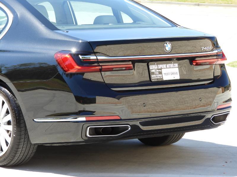 BMW 7-Series 740i 2021