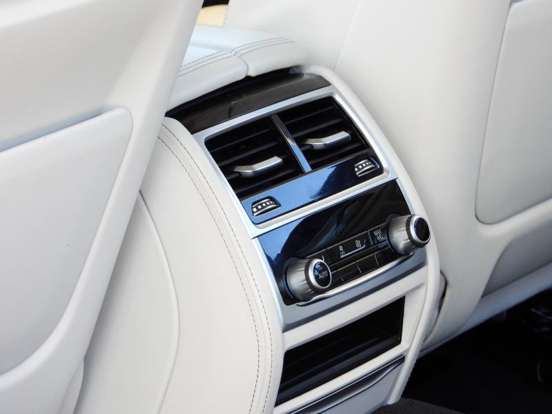 BMW 7-Series 740i 2021