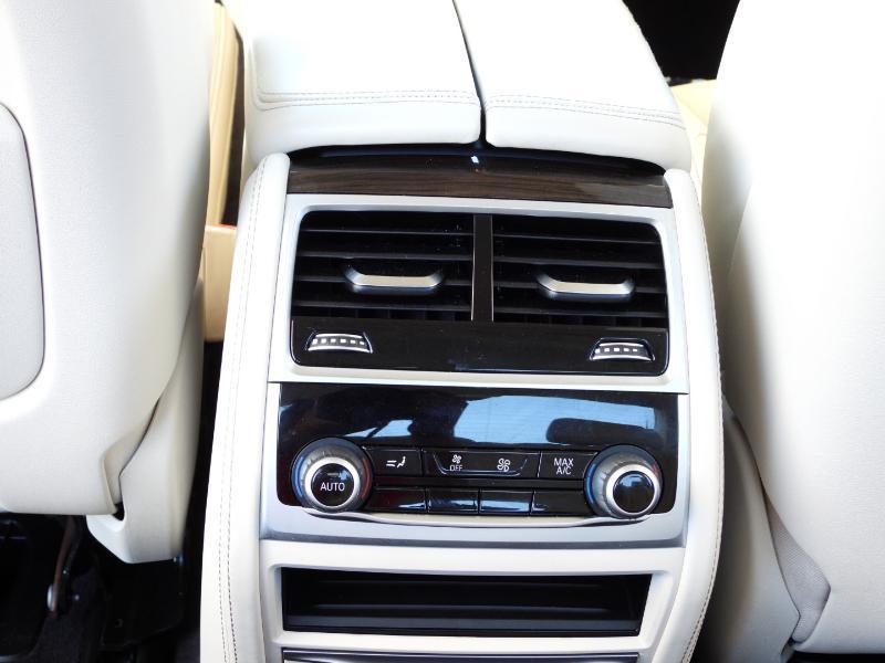 BMW 7-Series 740i 2021