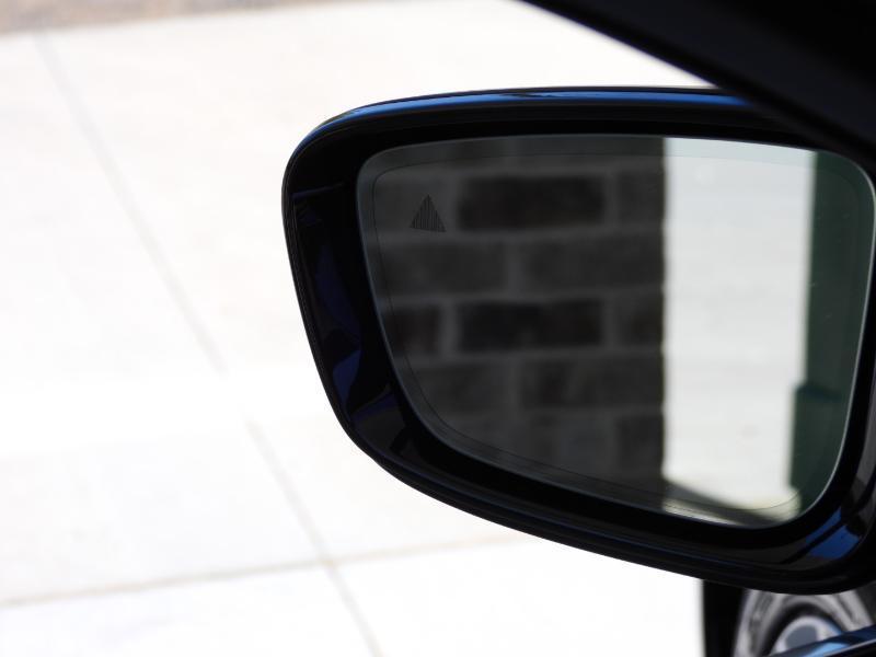 BMW 7-Series 740i 2021