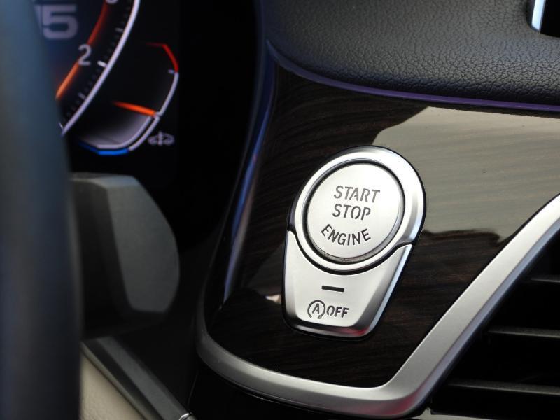 BMW 7-Series 740i 2021